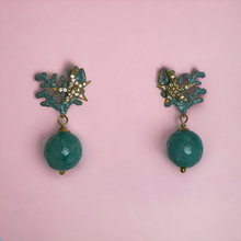 Load image into Gallery viewer, Coral Star Earrings
